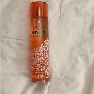 Bath&Bodyworks Body spray:Georgia Peach &sweet tea